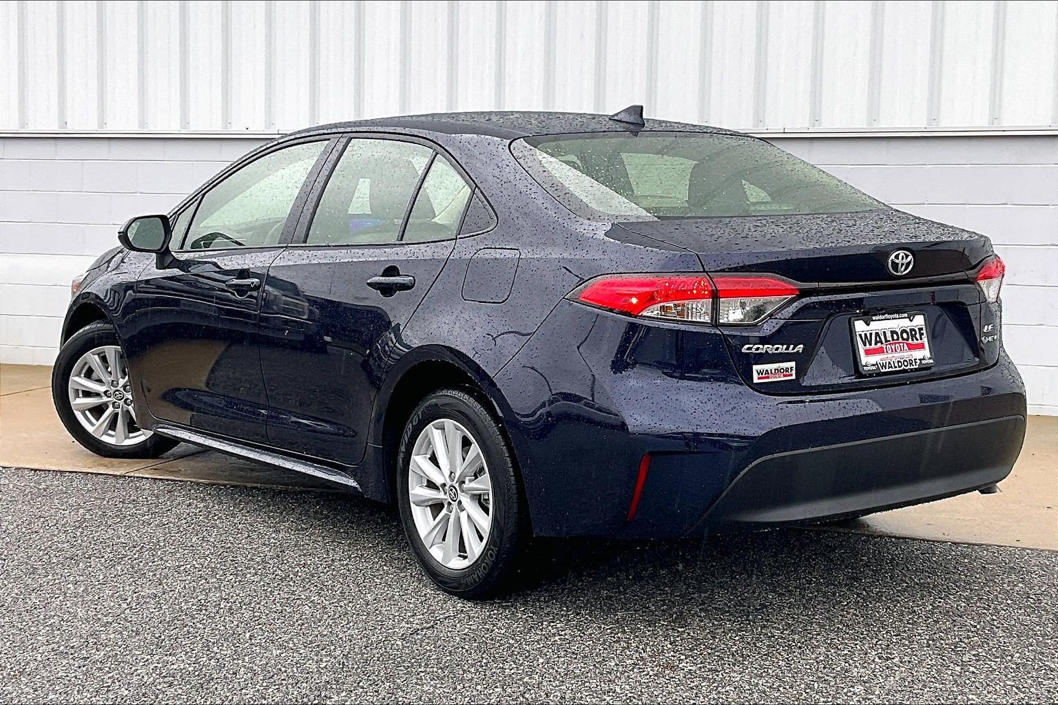 Used 2026 Toyota Corolla LE w/ LE Premium Package FWD image 15