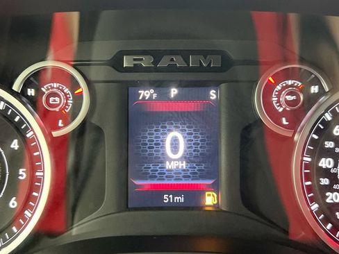 New 2026 RAM 1500 Express AWD/4WD image 13