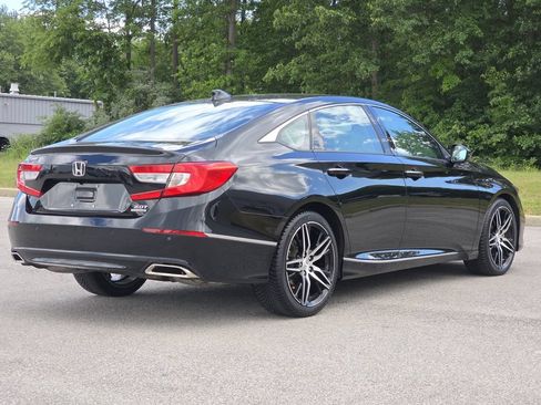 Used 2021 Honda Accord Touring image 8