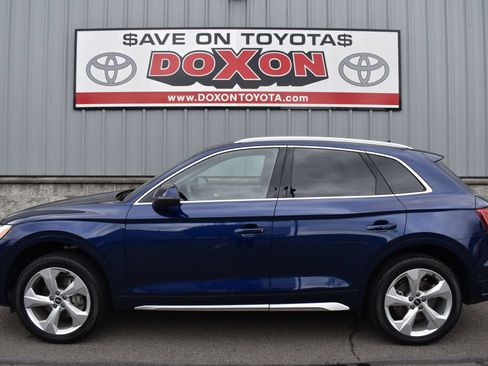 Used 2021 Audi Q5 Prestige w/ Prestige Package AWD/4WD image 4