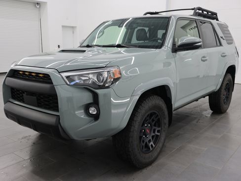 Used 2023 Toyota 4Runner TRD Off-Road Premium w/ Off Road Premium Plus Package image 7