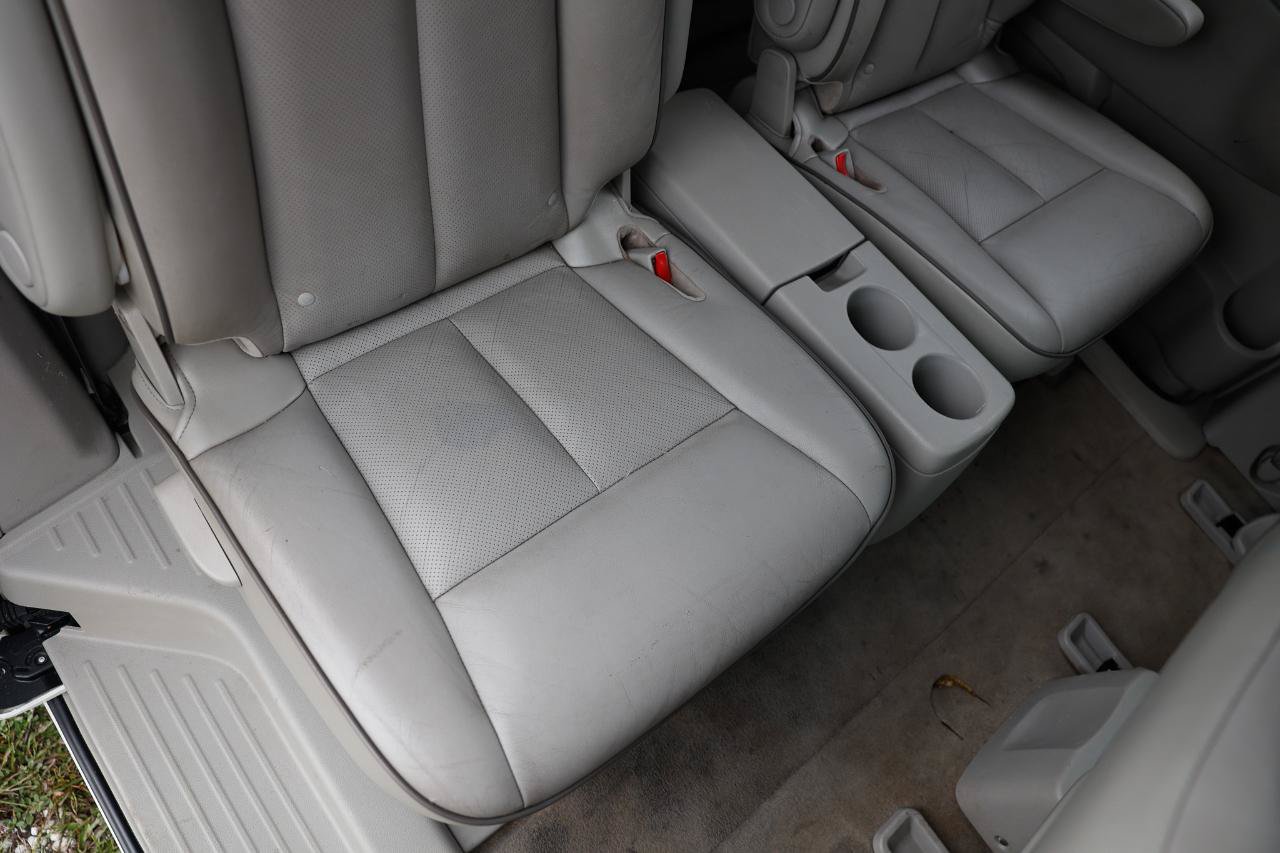 Used 2014 Nissan Quest SL FWD image 12