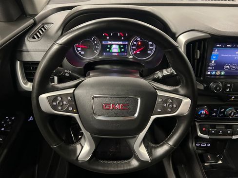 Used 2024 GMC Terrain SLT image 19