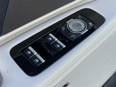 New 2026 Lincoln Nautilus Reserve w/ Jet Appearance Package image 23