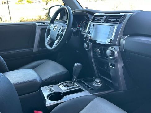 Used 2022 Toyota 4Runner SR5 Premium image 44
