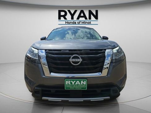 Used 2024 Nissan Pathfinder Platinum w/ Cargo Package AWD/4WD image 10