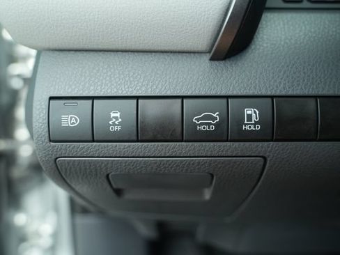 Used 2024 Toyota Camry XSE FWD image 32