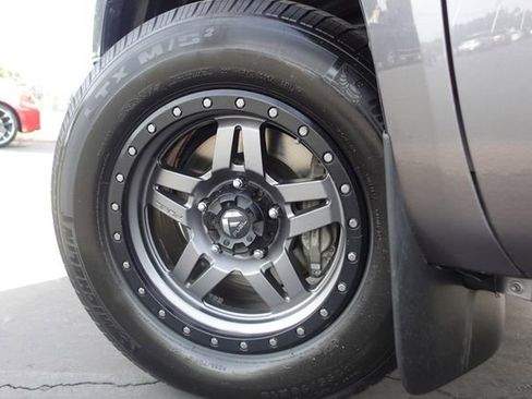 Used 2014 Toyota Tundra SR5 w/ SR5 Upgrade Package image 12