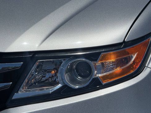 Used 2015 Honda Odyssey EX-L image 27