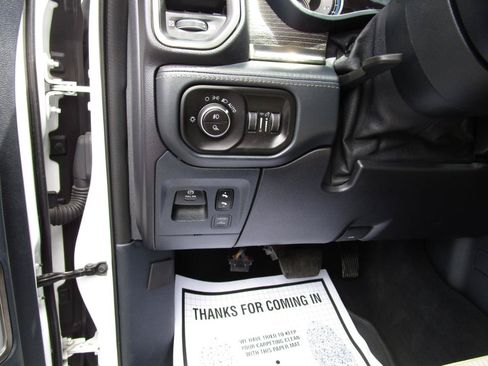 Used 2019 RAM 1500 Limited AWD/4WD image 19