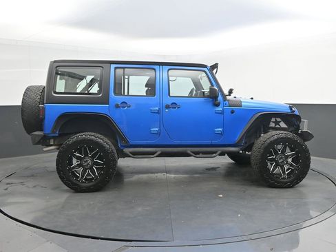 Used 2015 Jeep Wrangler Unlimited Sport AWD/4WD image 8