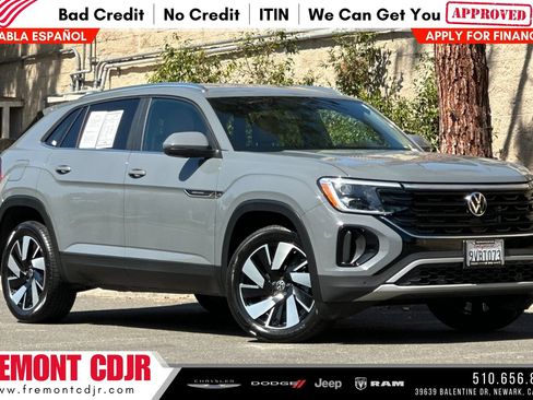 Used 2026 Volkswagen Atlas Cross Sport SE FWD image 1