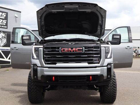 Used 2025 GMC Sierra 3500 AT4 w/ AT4 Premium Plus Package AWD/4WD image 46