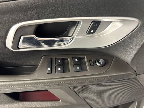 Used 2015 Chevrolet Equinox LS FWD image 12