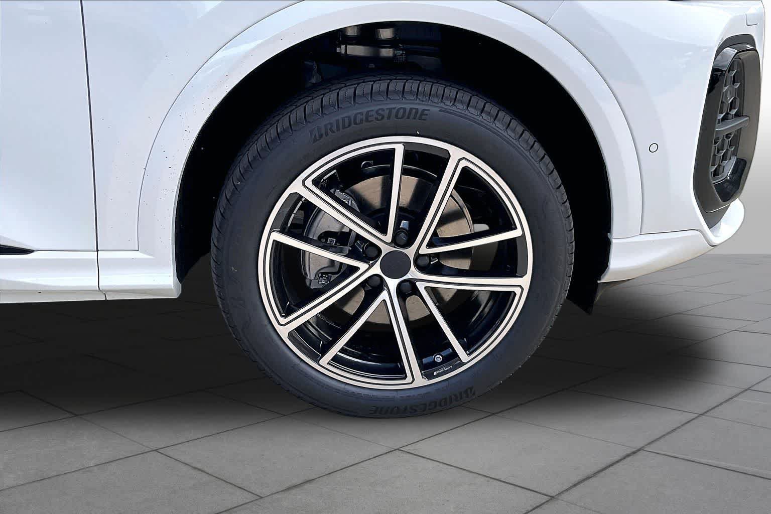 New 2026 Audi Q5 Premium AWD/4WD image 11