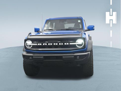 Used 2024 Ford Bronco Outer Banks w/ Sasquatch Package AWD/4WD image 2