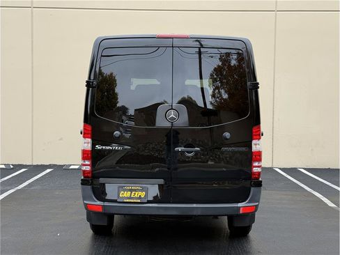 Used 2012 Mercedes-Benz Sprinter 2500 image 5
