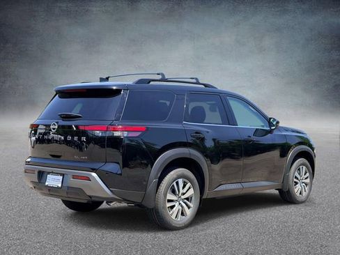 New 2026 Nissan Pathfinder SL AWD/4WD image 2