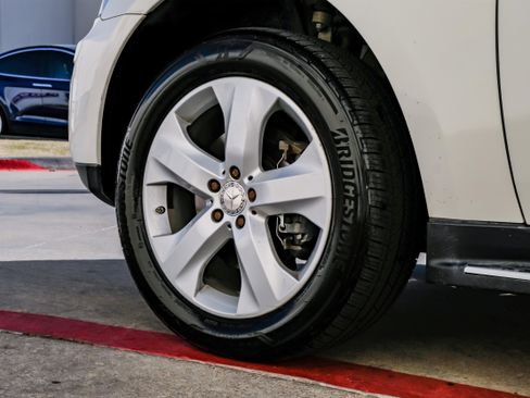 Used 2011 Mercedes-Benz ML 350 BlueTEC 4MATIC image 57