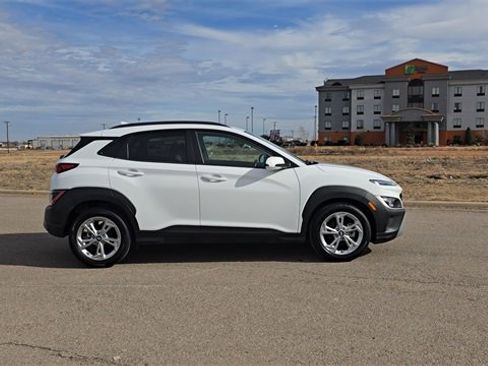 Used 2023 Hyundai Kona SEL w/ Convenience Package image 5