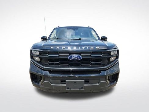 Used 2025 Ford Expedition Max Active AWD/4WD image 2