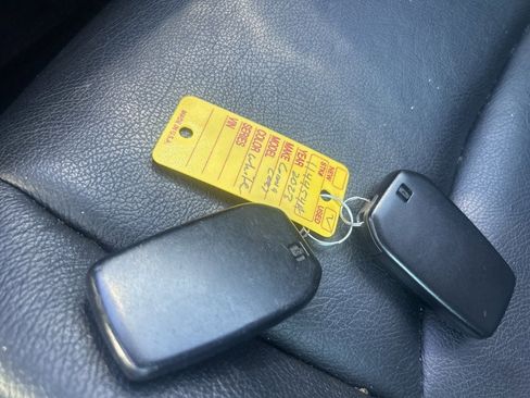 Used 2023 Toyota Corolla Cross LE w/ Moonroof Package image 14