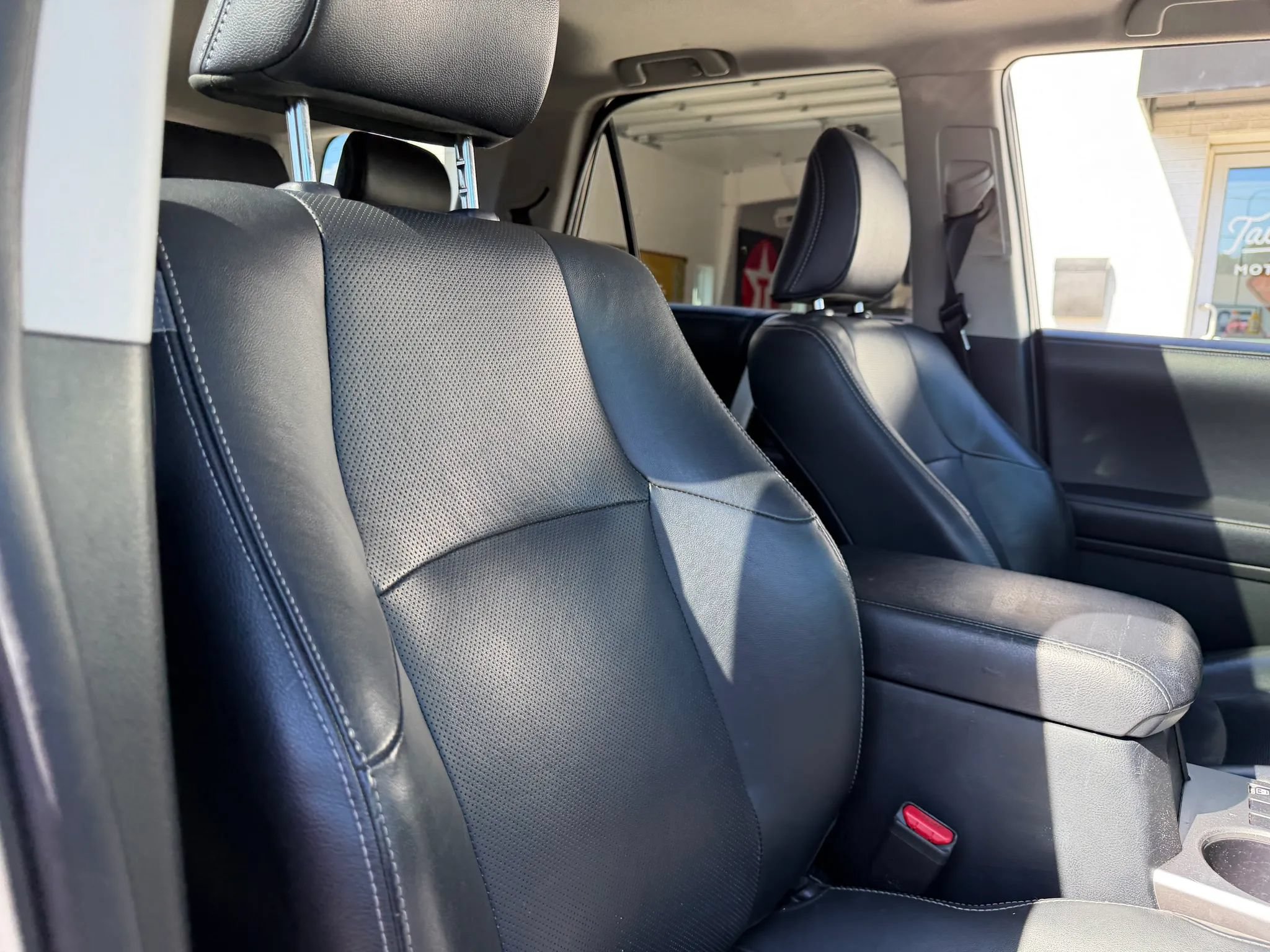 Used 2018 Toyota 4Runner Limited AWD/4WD image 14