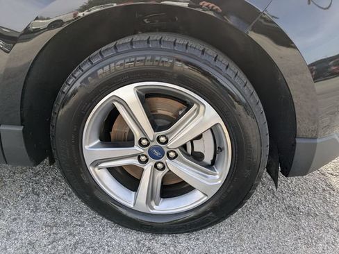 Used 2022 Ford Edge SEL w/ Convenience Package AWD/4WD image 9