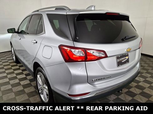 Used 2019 Chevrolet Equinox Premier image 3
