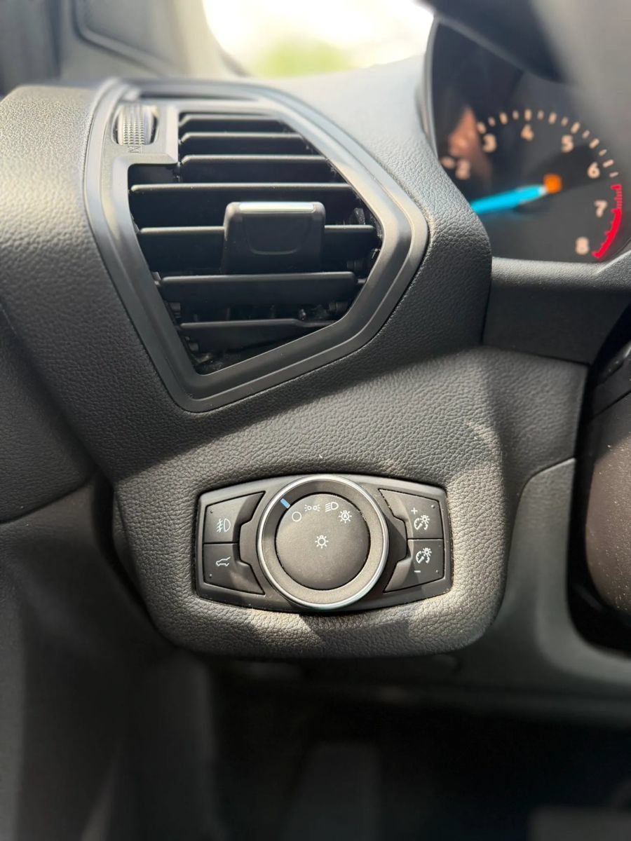Used 2019 Ford Escape SEL AWD/4WD image 20