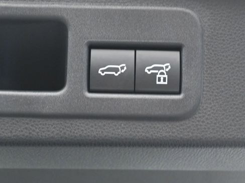 Used 2025 Toyota 4Runner Limited image 37