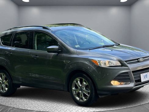 Used 2014 Ford Escape SE w/ Equipment Group 201A AWD/4WD image 4