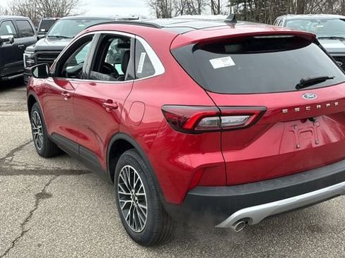 New 2026 Ford Escape SE image 5