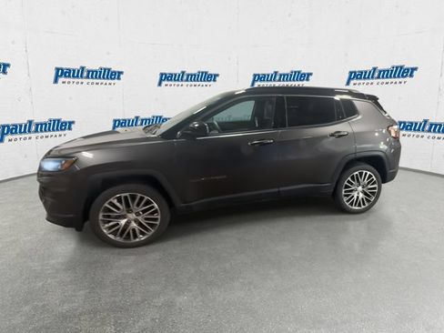 Used 2023 Jeep Compass Limited w/ Elite Group AWD/4WD image 5