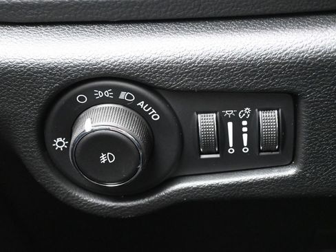 New 2026 Chrysler Pacifica Select w/ S Appearance Package image 20