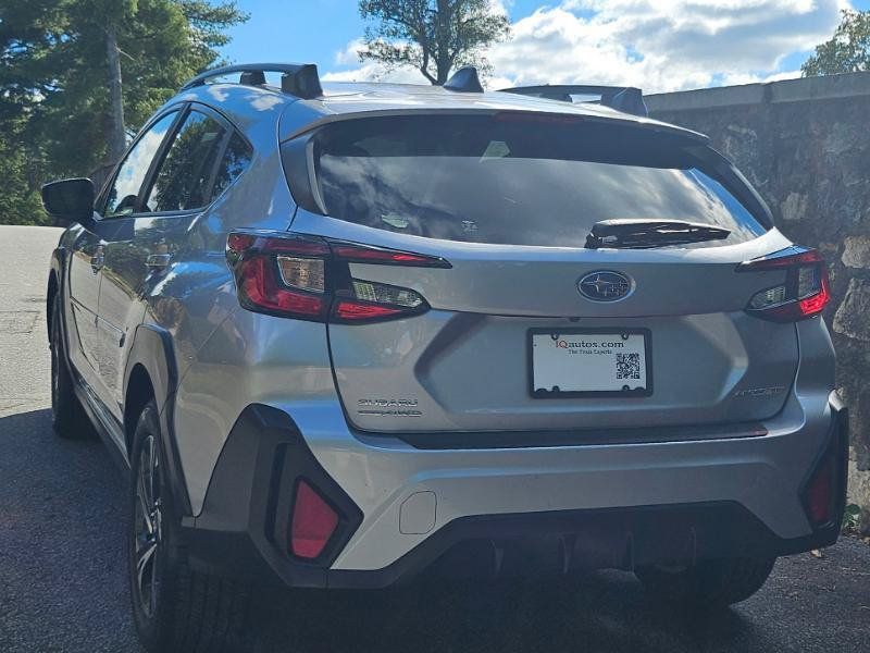 Used 2025 Subaru Crosstrek 2.5i Premium AWD/4WD image 12