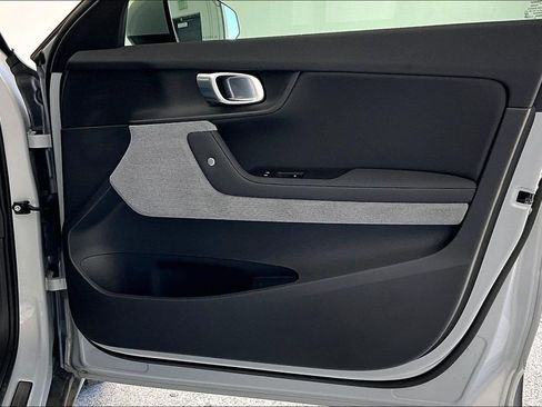 Used 2023 Polestar Polestar 2 image 26