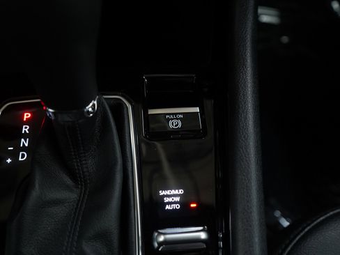 Used 2024 Jeep Compass Limited image 24