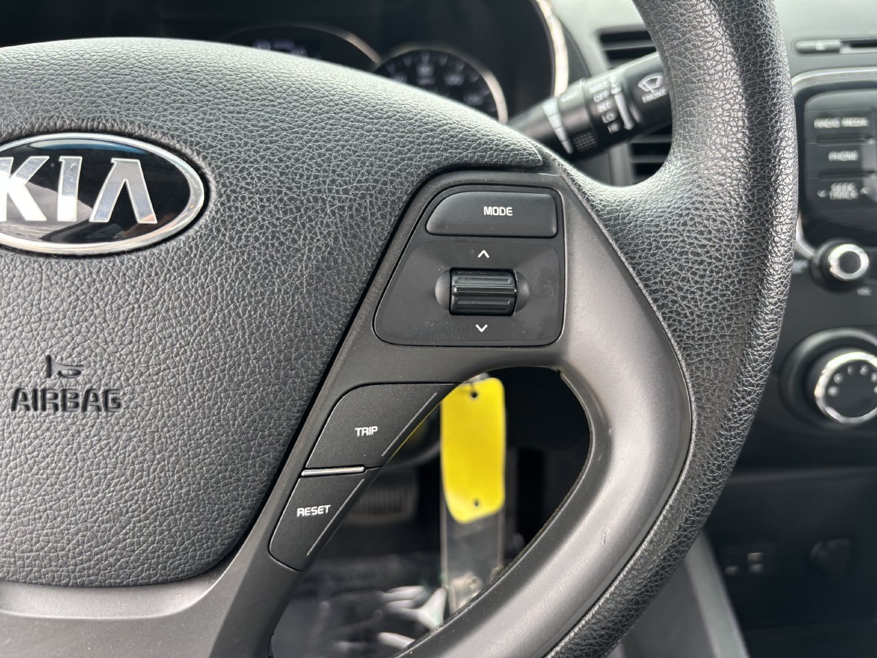 Used 2017 Kia Forte LX FWD image 27