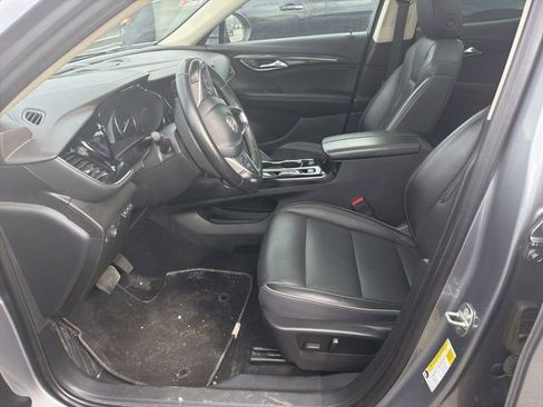 Used 2022 Buick Envision Essence w/ Technology Package I image 3