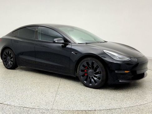 Used 2023 Tesla Model 3 Performance image 3