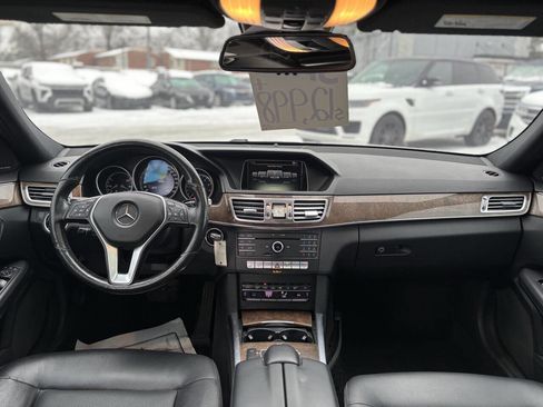 Used 2016 Mercedes-Benz E 350 4MATIC Sedan image 12