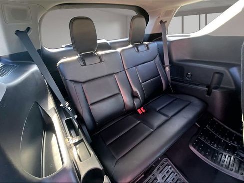 Used 2021 Ford Explorer Limited w/ Equipment Group 301A RWD image 26