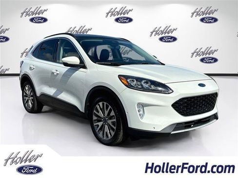 Certified 2020 Ford Escape Titanium AWD/4WD image 1