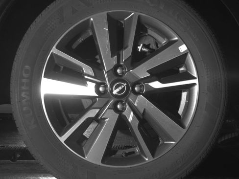 Used 2025 Nissan Versa SV FWD image 15