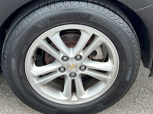 Used 2018 Chevrolet Cruze LT image 36