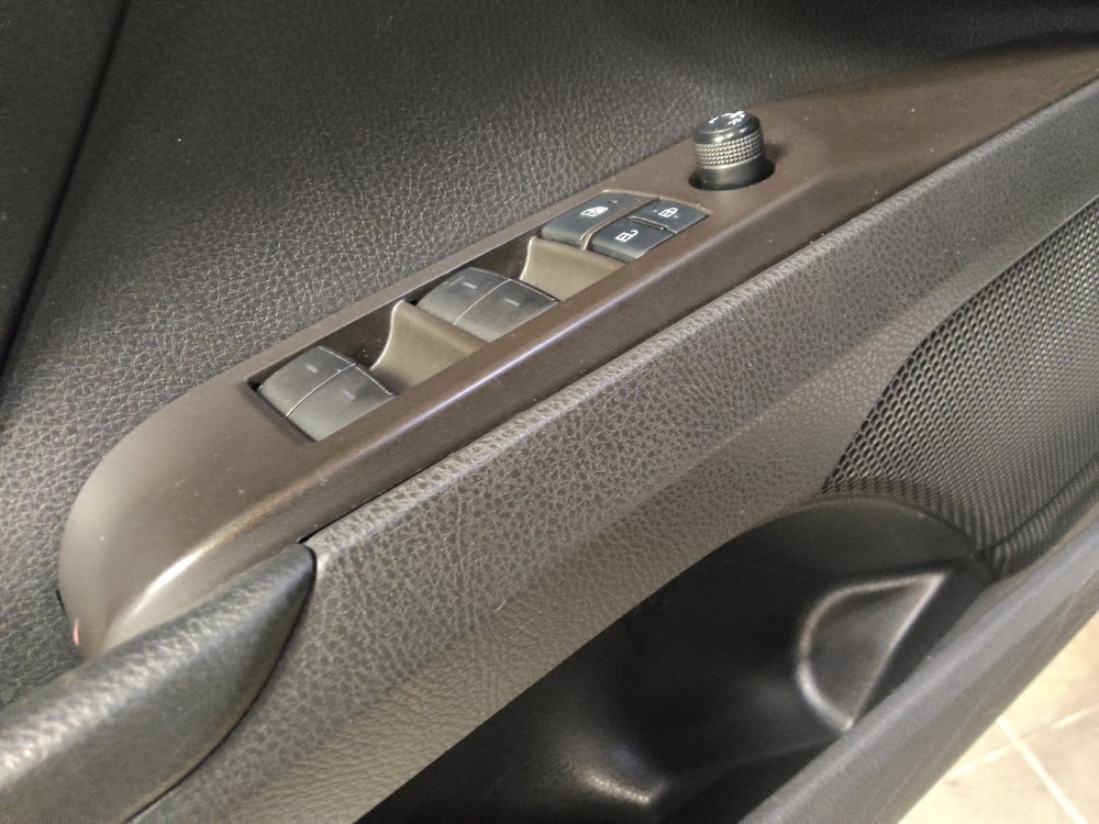 Used 2022 Toyota Camry SE FWD image 27