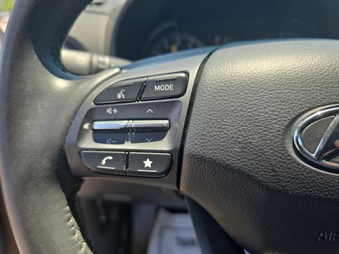 Used 2023 Hyundai Kona SEL w/ Convenience Package FWD image 16