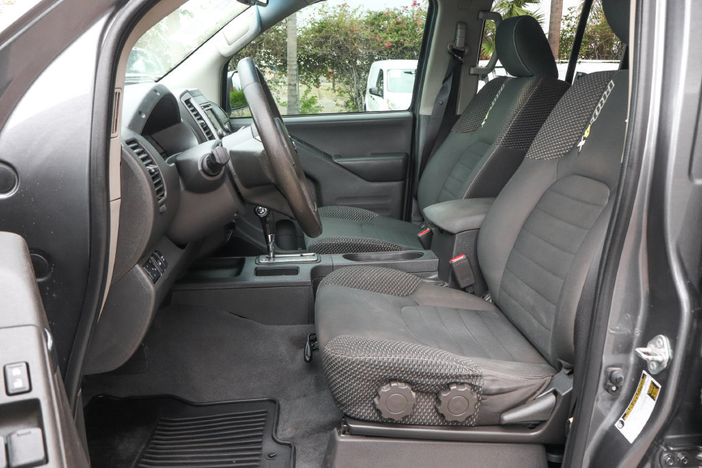 Used 2019 Nissan Frontier PRO-4X AWD/4WD image 18