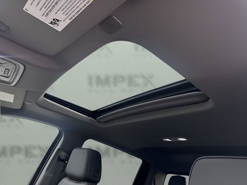 Used 2025 GMC Sierra 2500 Denali w/ Denali Reserve Package image 12